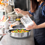 Shallow Casserole with Steamer - 30cm / 5.5L