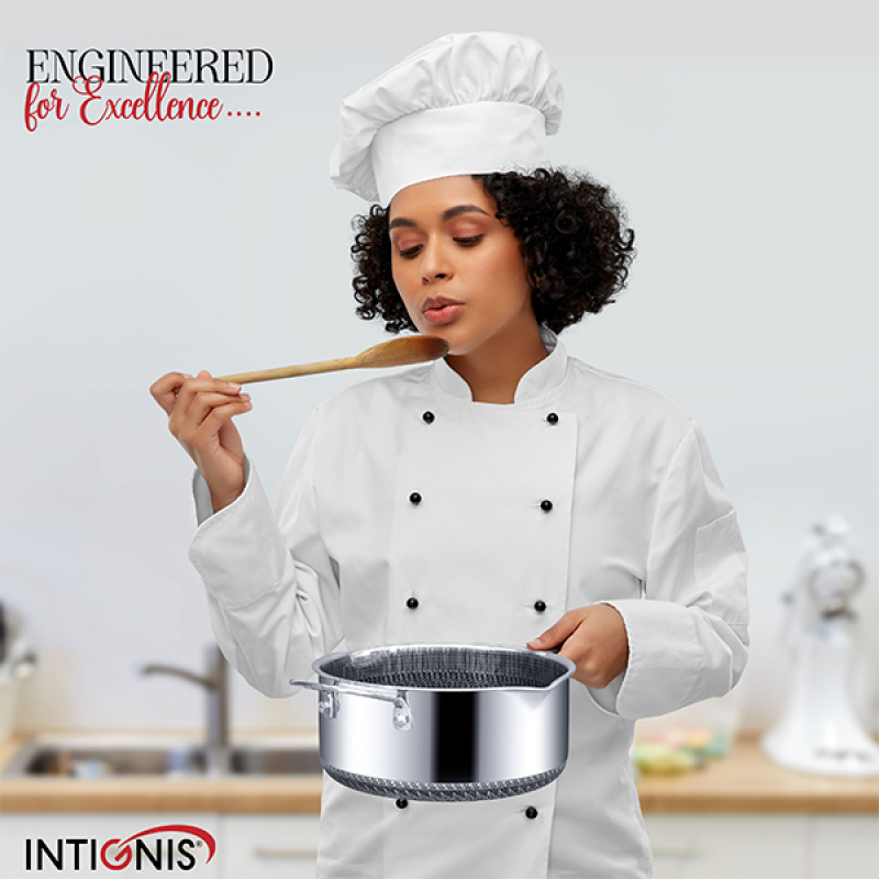 Saucepan with lid 24cm/4L